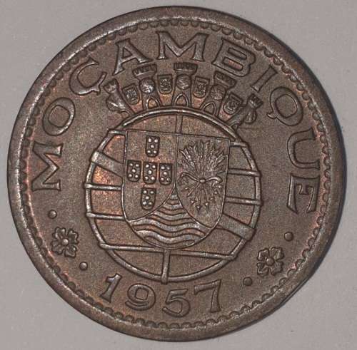 1957 - 50 CENTAVOS COIN - MOZAMBIQUE - (Bronze)